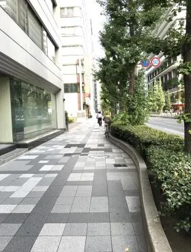 明治安田生命八重洲ビルの外観