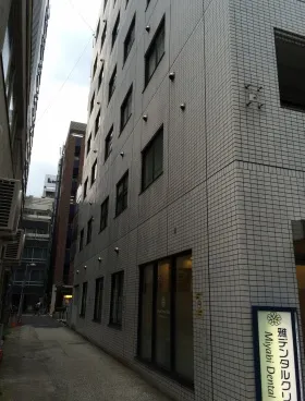 八重洲鈴木ビルの外観