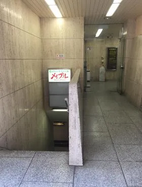 辰沼建物ビルの外観