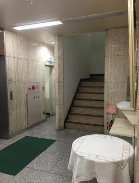 辰沼建物ビルの外観