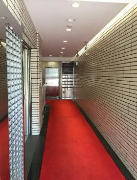 祥ビルの外観