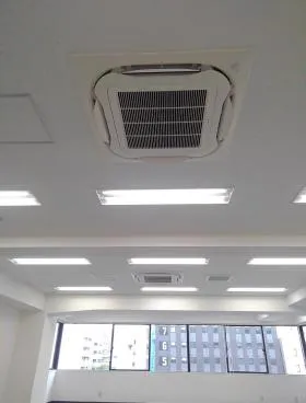 祥ビルの外観