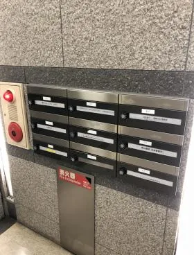 日本橋ホリビルの外観