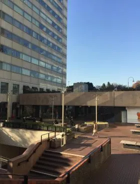 田中駒ビルの外観