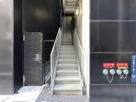 第1中央ビルの外観