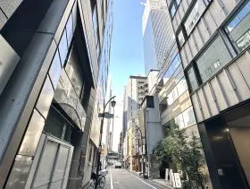 第1中央ビルの外観