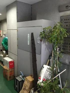 竹一ビルの外観