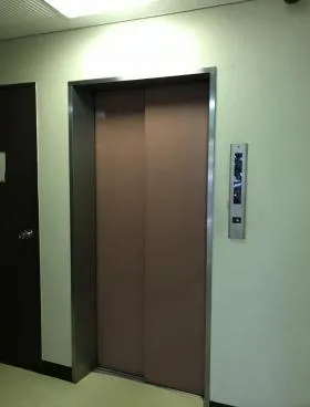 栄松堂ビルの外観