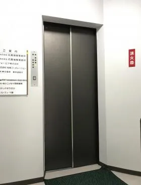 石黒由賢ビルの外観