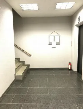 王子不動産銀座ビルの外観