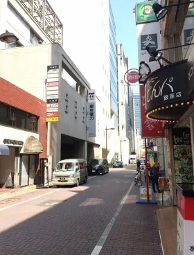 銀座サニービルの外観