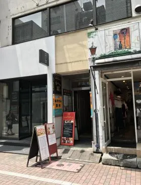 銀三ビルの外観
