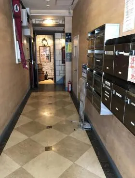 銀三ビルの外観