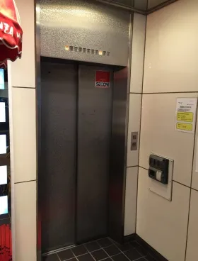 銀座アベニュービルの外観
