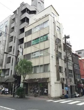 シャルルGINZAビルの外観