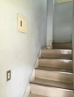 シャルルGINZAビルの外観