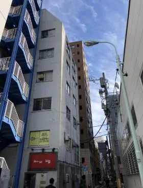 山崎屋ビルの外観