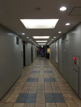 西新宿昭和ビルの外観