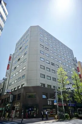 西新宿昭和ビルの外観