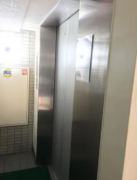 銀座歌茶屋ビルの外観