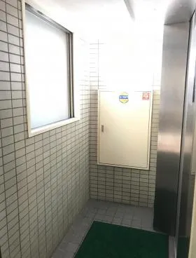 銀座歌茶屋ビルの外観