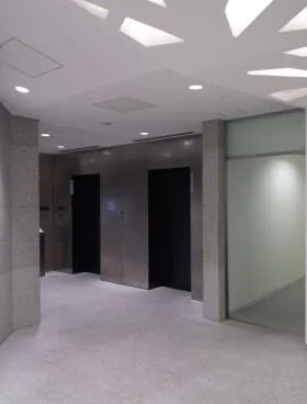 ティファニー銀座ビルの外観