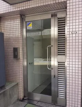 ティファニー銀座ビルの外観