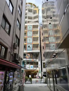 誠佳ビルの外観