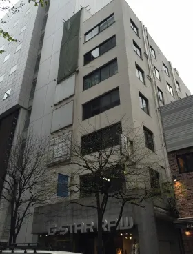 三木ビル本館の外観