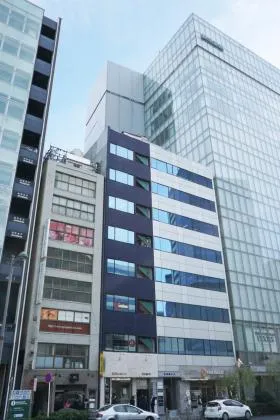 龍保険ビルの外観