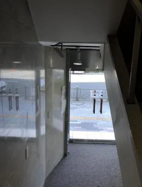 龍保険ビルの外観