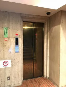 石井紀州屋ビルの外観