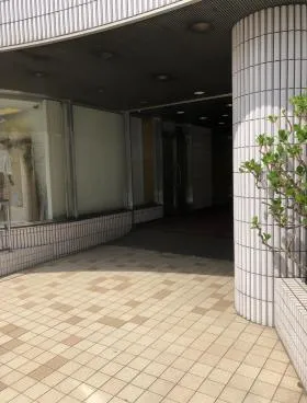 BIZ原宿ビルの外観