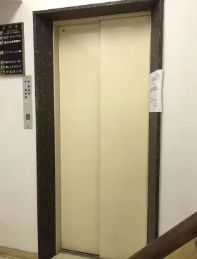 田辺ビルの外観