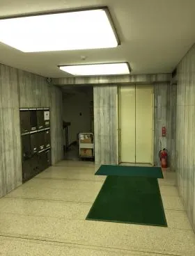 松慶ビルの外観
