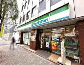 ファミリーマート