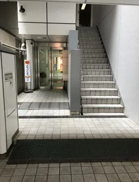 銀座松良ビルの外観