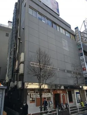 明興ビルの外観