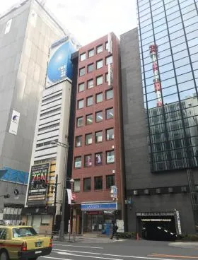奥山ビルの外観