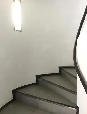 奥山ビルの外観