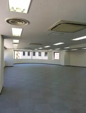 日本弘道会ビルの外観