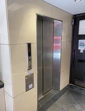 JUNO銀座誠和ビルの外観