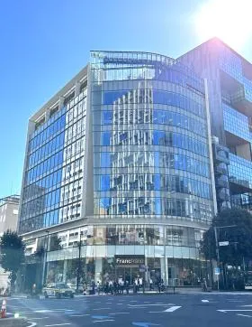 スプライン青山東急ビルの外観