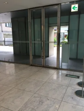 ヒューリック九段ビルの外観
