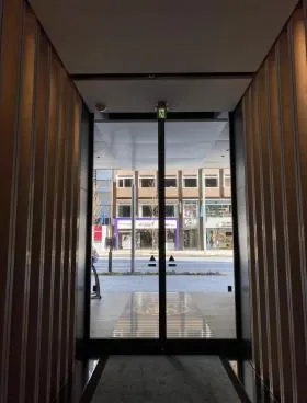 銀座888ビルの外観