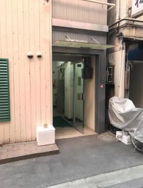 宏和ビルの外観