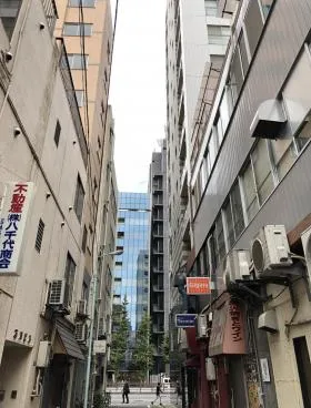 岩間ビルの外観