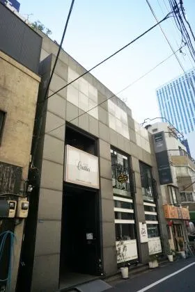 楽心ビルの外観