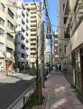 真光ビルの外観