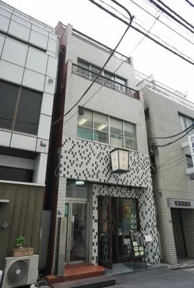 松宏ビルの外観